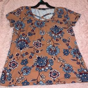 Soft flower t-shirt